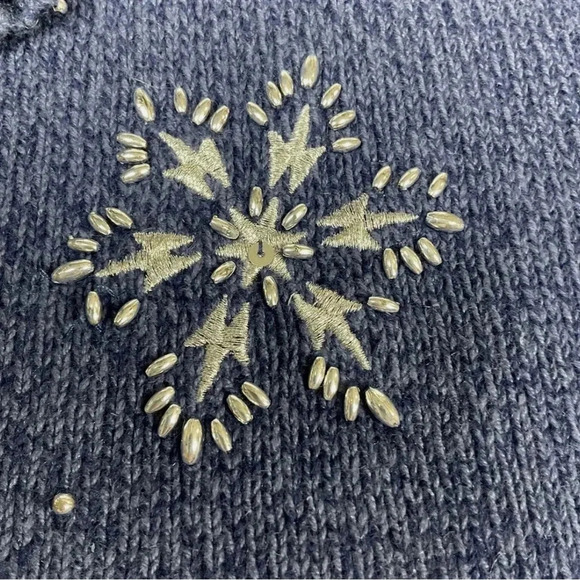 Crystal Kobe Full Zip Holiday Beaded Sweater Snowflake - size XL.    L - Picture 6 of 6